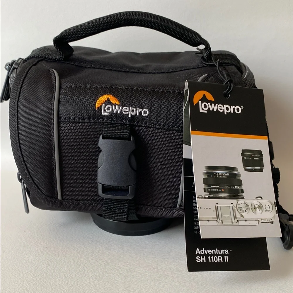 Adventura SH 110R II Black Camera Bag